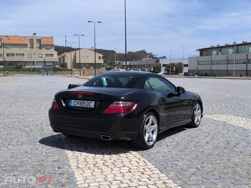 Mercedes-Benz SLK 250 (BlueEFFICIENCY) 7G-TRONIC