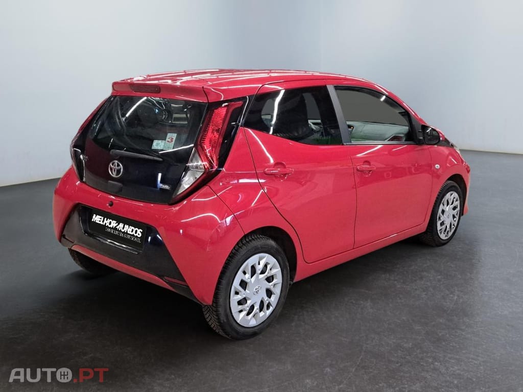 Toyota Aygo 1.0 VVT-i x-Play