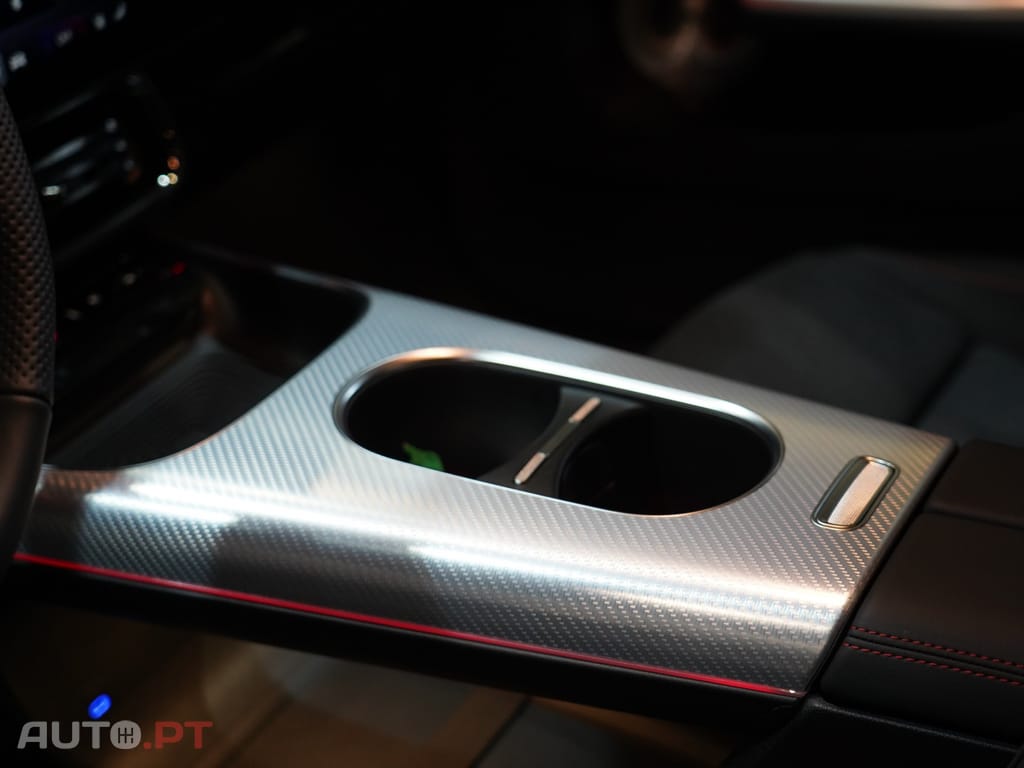 Mercedes-Benz CLA 250 com tecnologia EQ