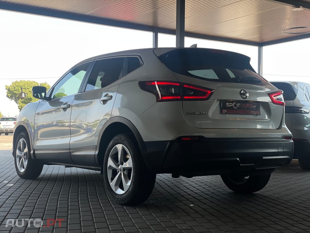 Nissan Qashqai 1.5 dCi N-Connecta