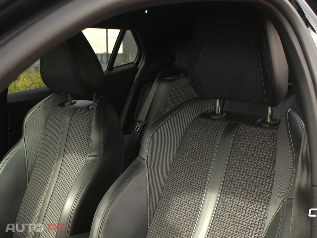 Peugeot 2008 1.5 BlueHDi GT Line EAT8