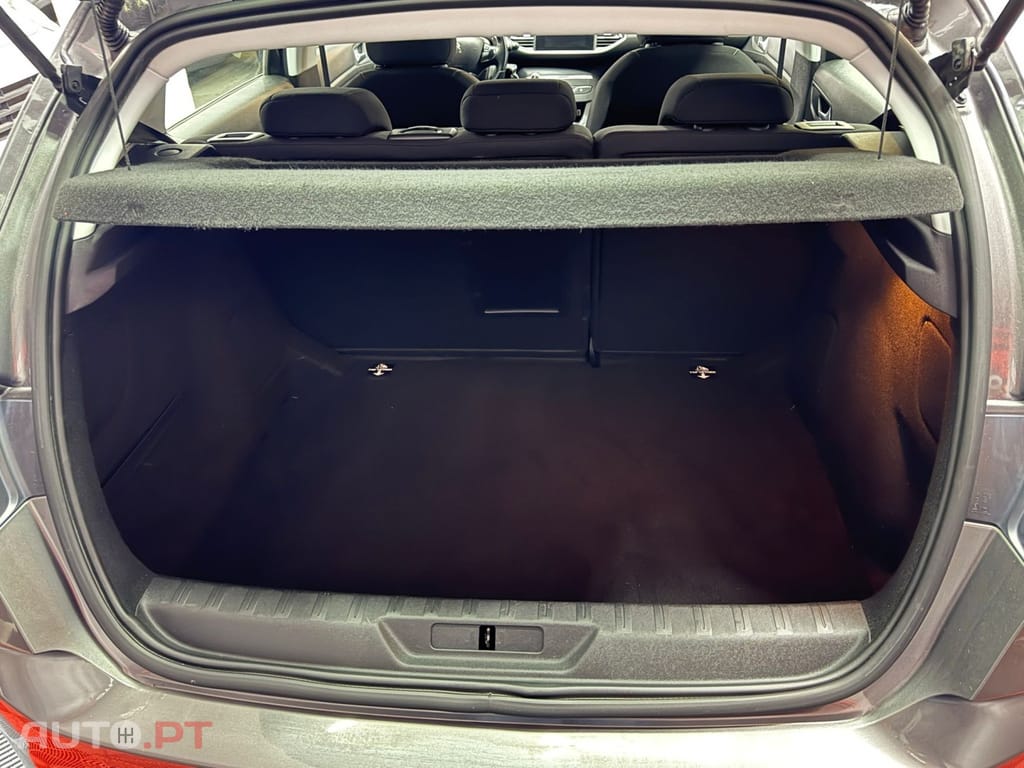 Peugeot 308 1.5 BlueHDi Allure EAT8