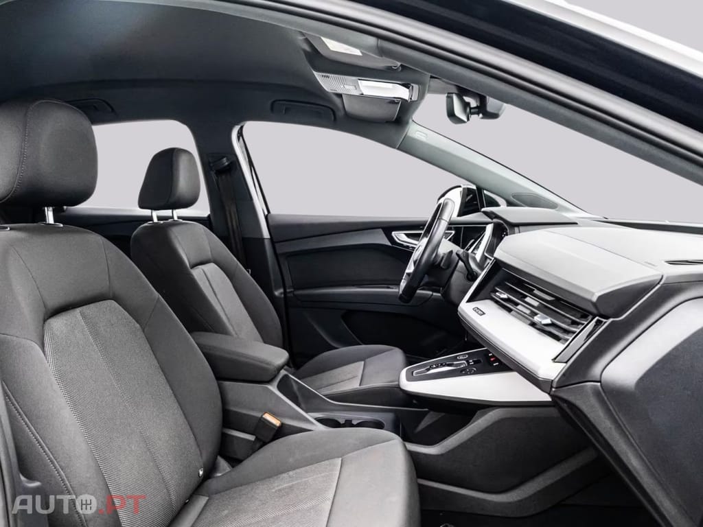 Audi Q4 E-Tron SPORTBACK 40 S LINE 20 I.V.A DEDUTÍVEL