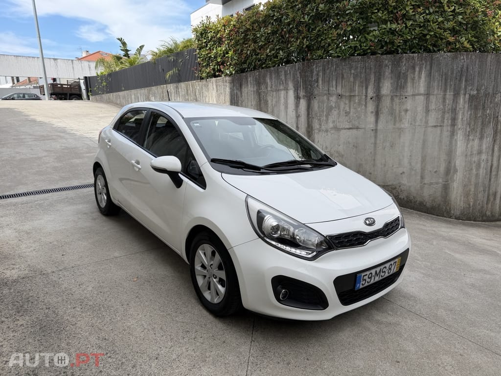 Kia Rio 1.2 CVVT LX