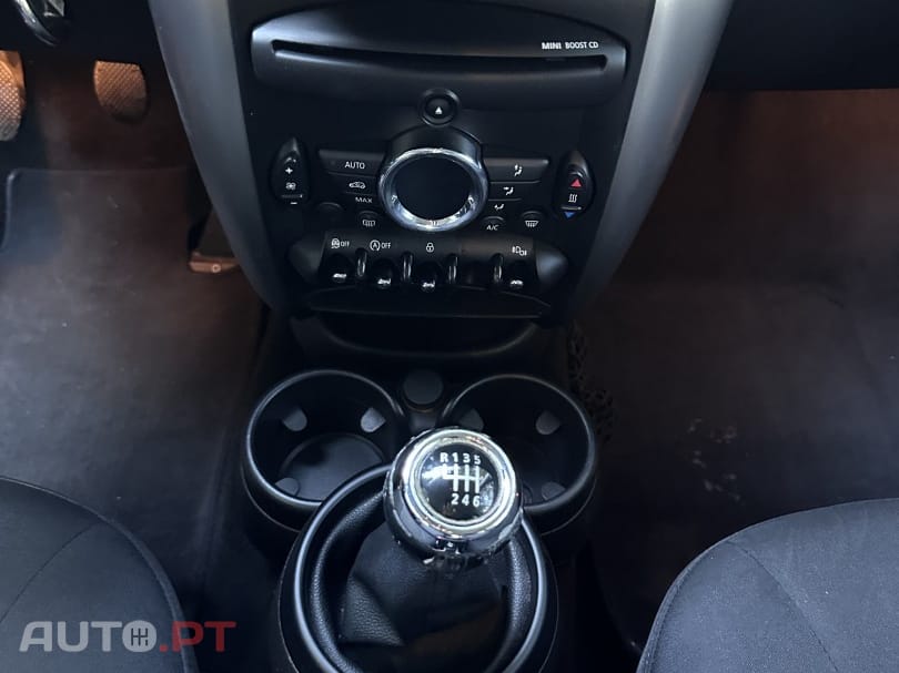 MINI Countryman One D