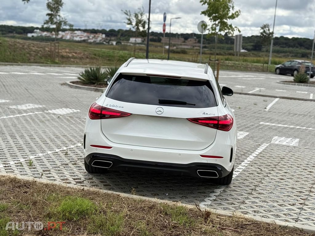 Mercedes-Benz C 300 Híbrido Plu In  Pack Night