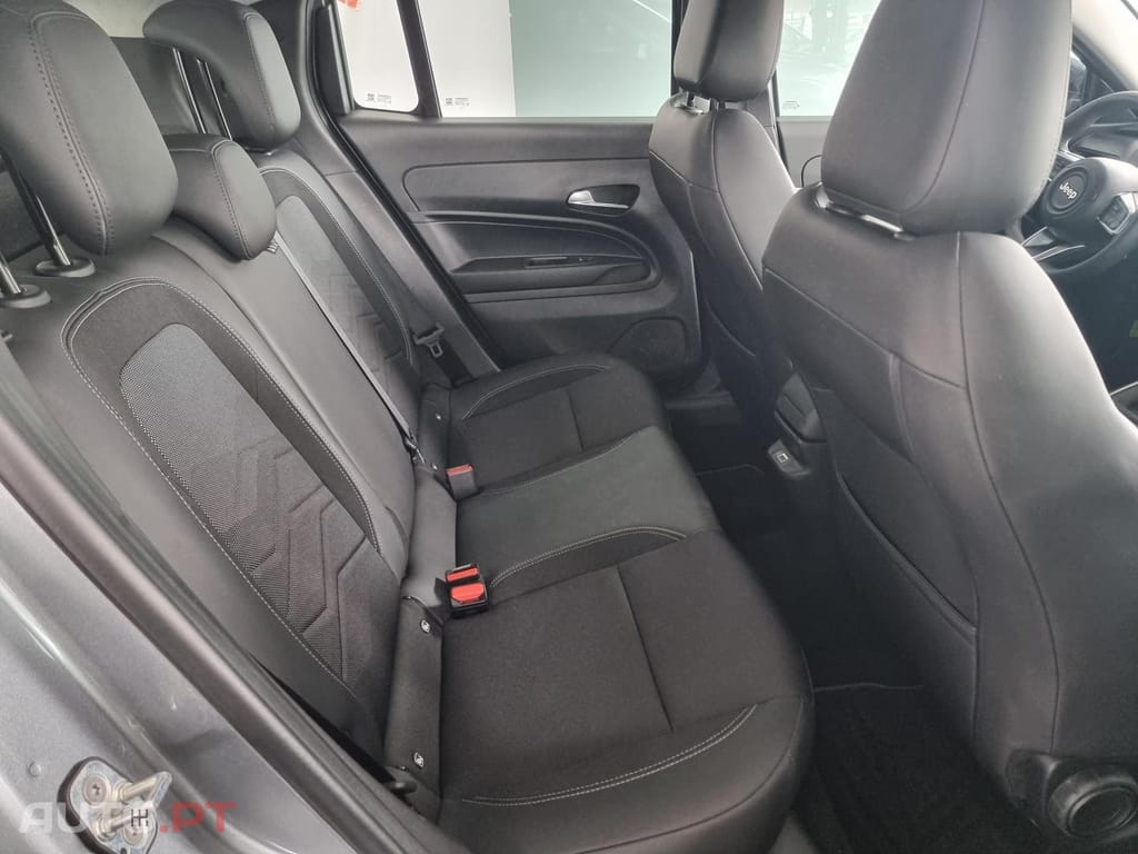 Jeep Avenger 1.2 GSE T3 Altitude