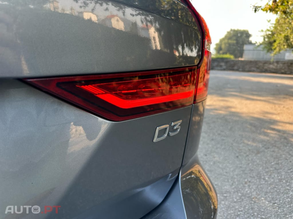 Volvo V60 2.0 D3 R-Design Geartronic