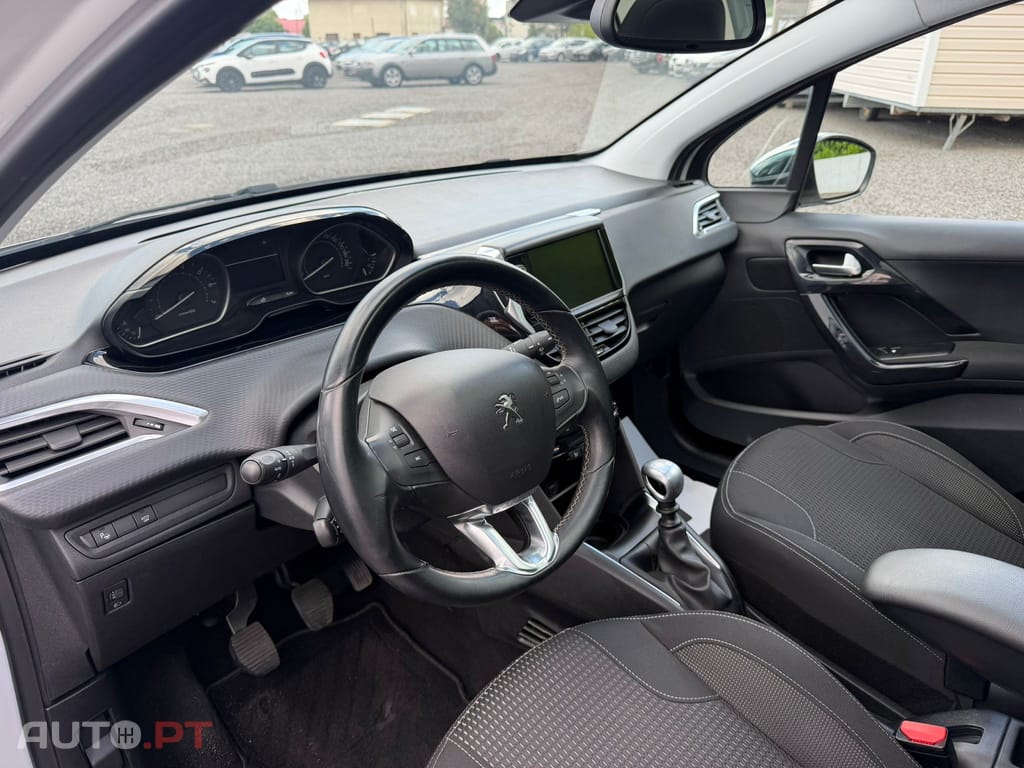 Peugeot 208 1.2 PureTech GT Line