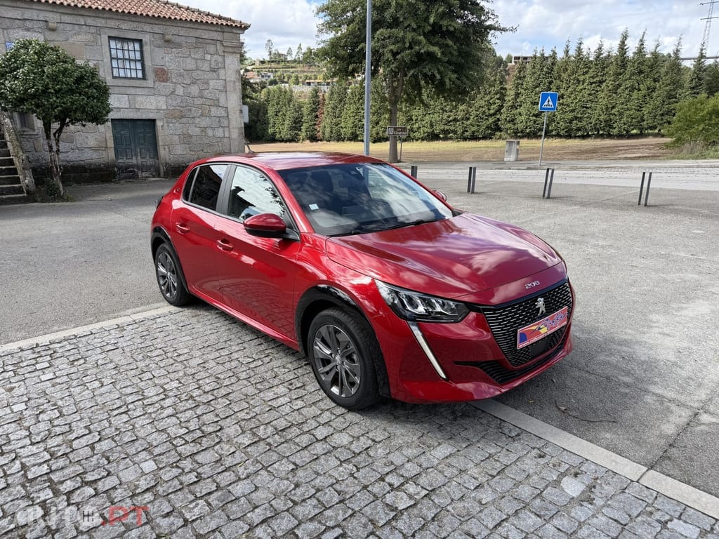 Peugeot E-208 50 kWh Allure