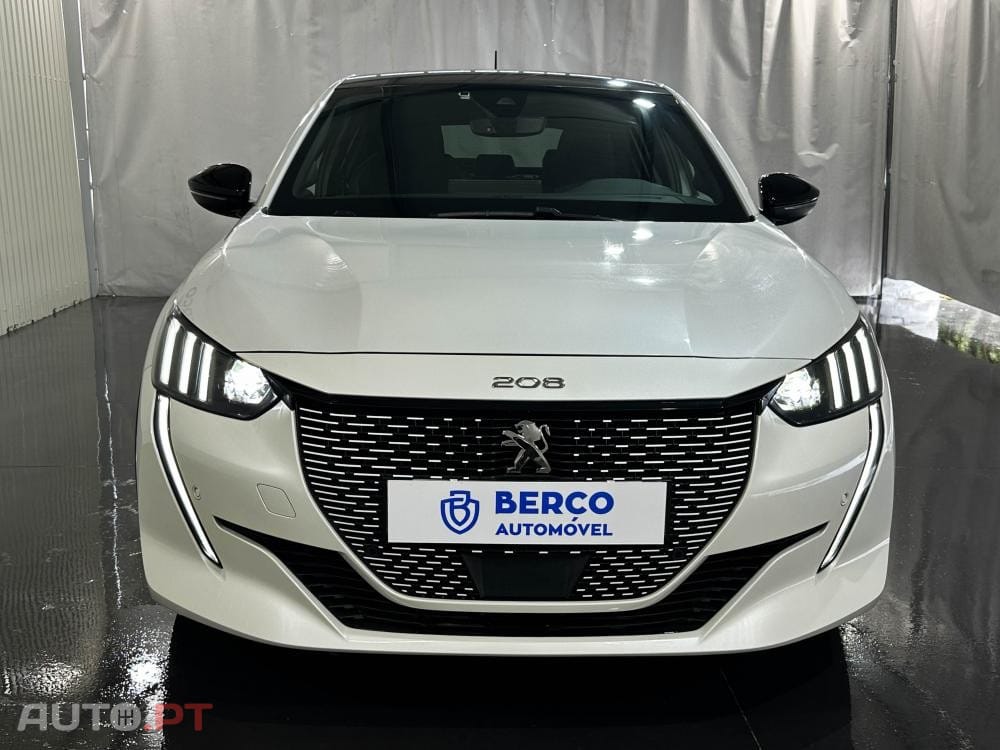 Peugeot E-208 50 kWh GT Pack