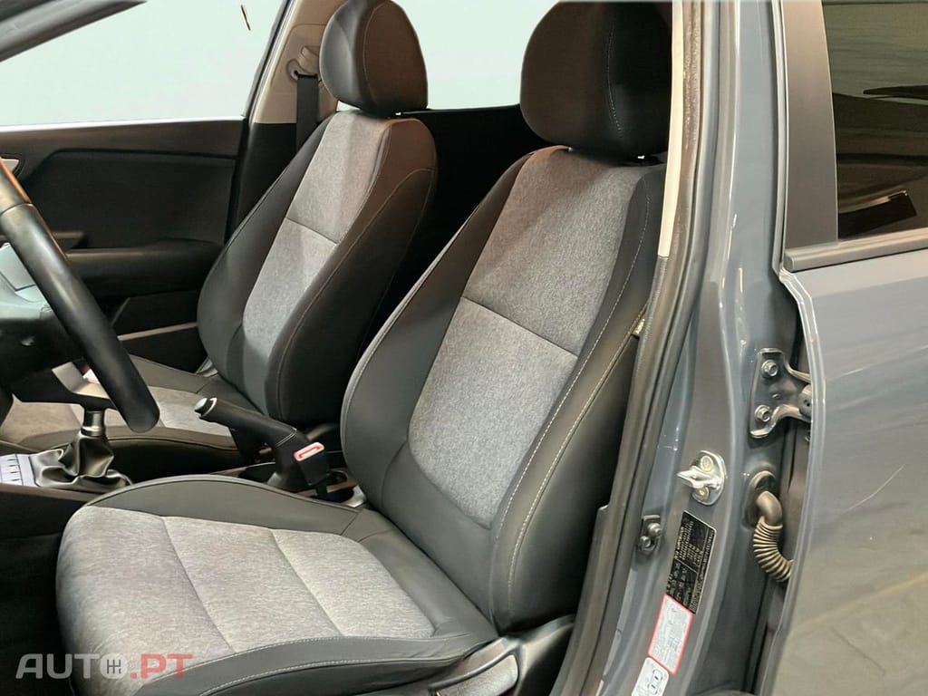 Kia Stonic 1.2 Dynamic