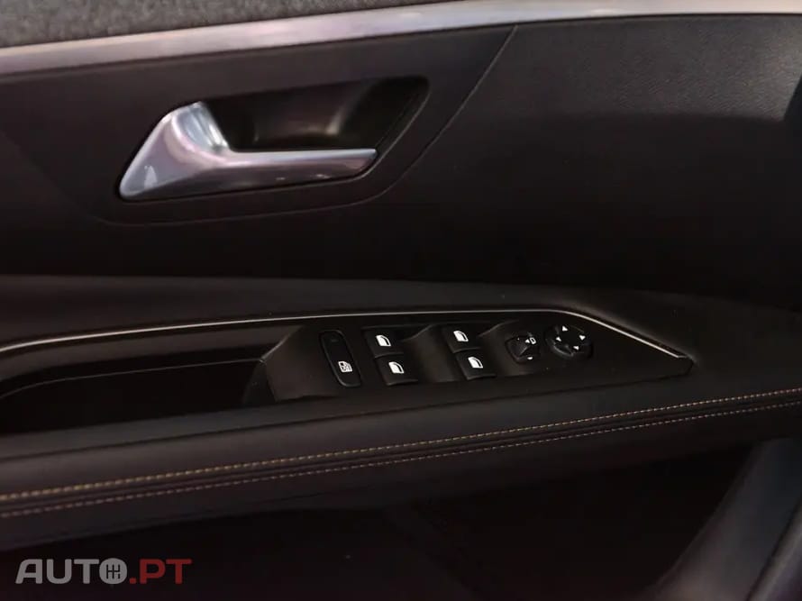 Peugeot 3008 1.5 BlueHDi GT EAT8