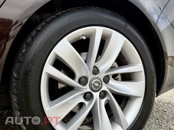 Opel Insignia 2.0 CDTI executive S/S