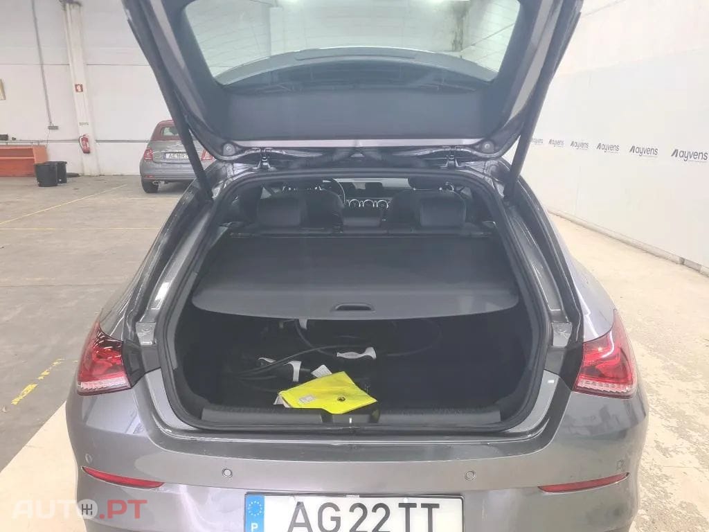 Mercedes-Benz CLA 250 e Shooting Brake Style Plus