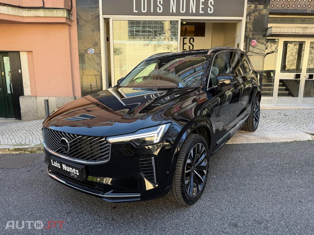 Volvo XC90 2.0 T8 PHEV Plus Dark AWD