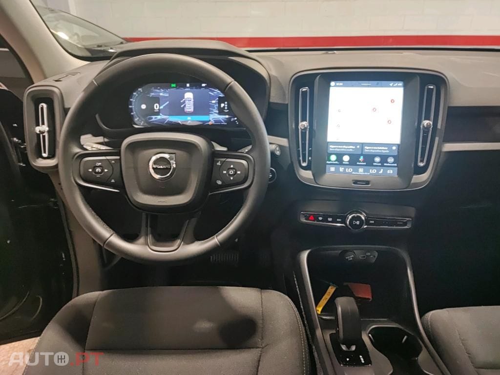 Volvo XC40 2.0 B3 Essential