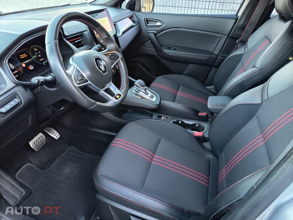 Renault Captur 1.6 E-Tech Plug-In RS Line