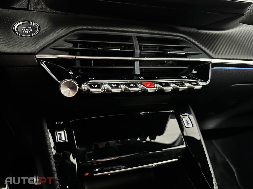 Peugeot E-208 51 kWh GT