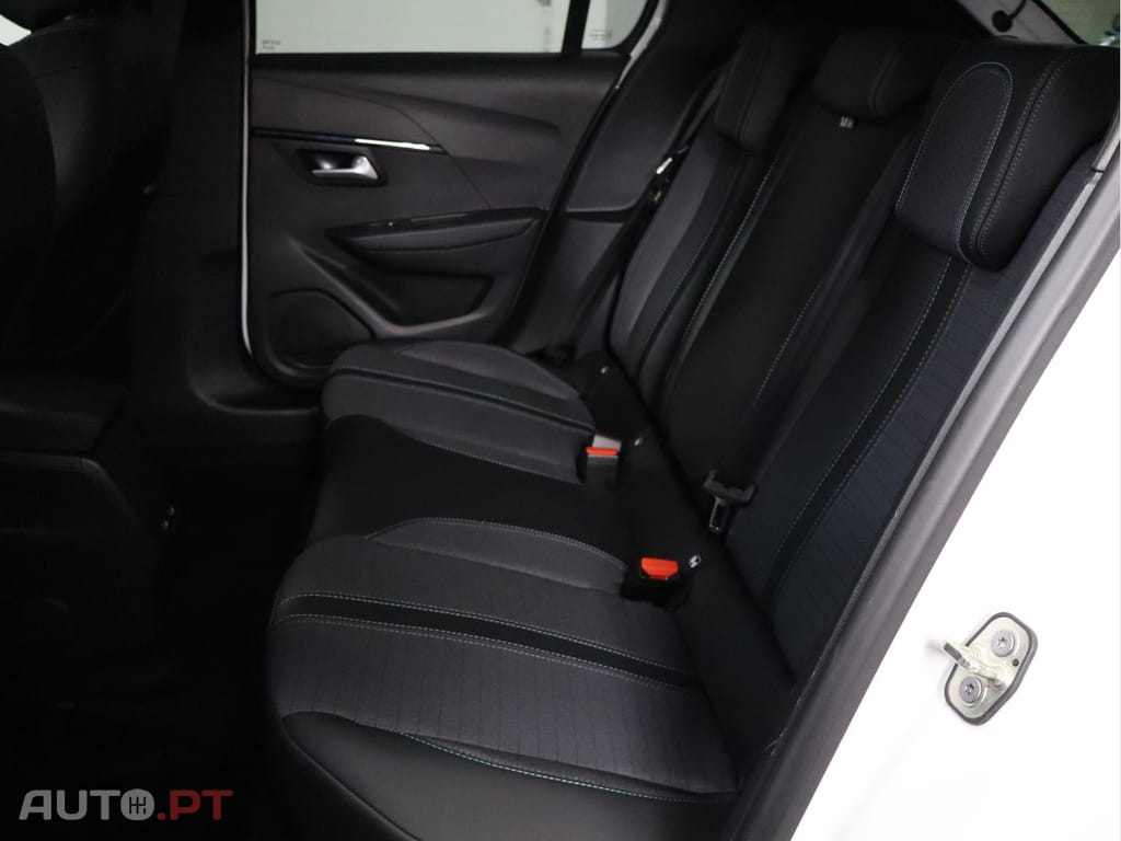 Peugeot 208 Allure Versão Eléctrica