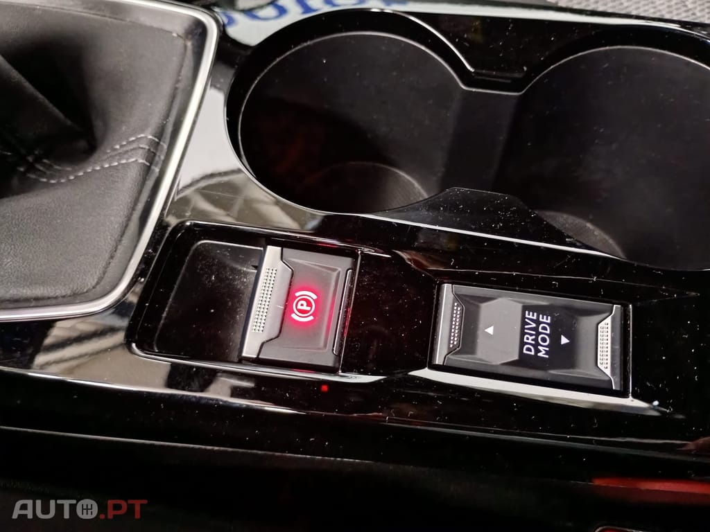 Peugeot 2008 1.2 PureTech Allure