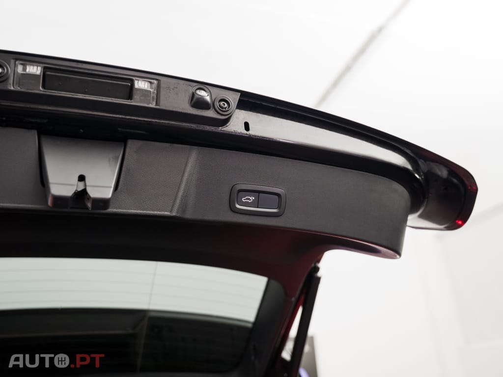 Volvo XC40 1.5 T5 PHEV R-Design