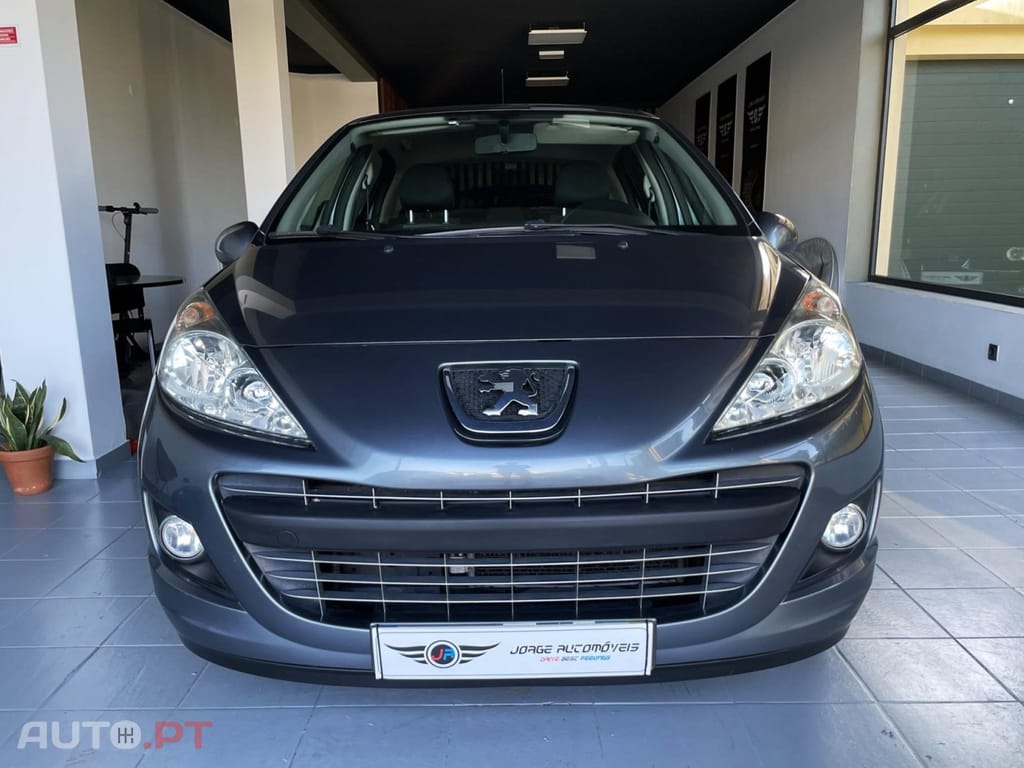 Peugeot 207 1.4 HDi SE Sportium