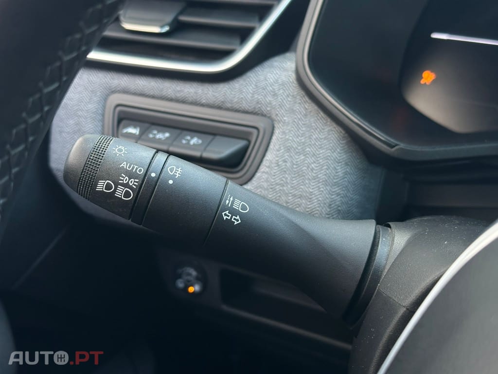 Renault Clio 1.0 TCe Intens Bi-Fuel