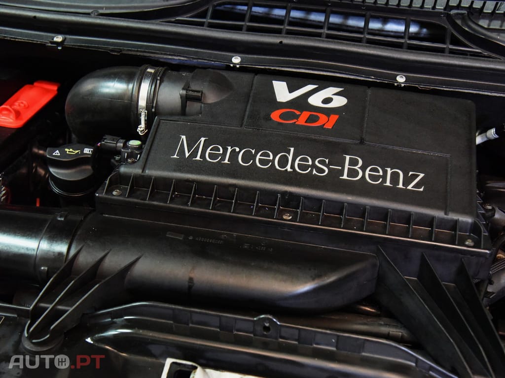 Mercedes-Benz Vito MIXTO 122/34 CDI V6 LONGA AUTOMÁTICA 5L