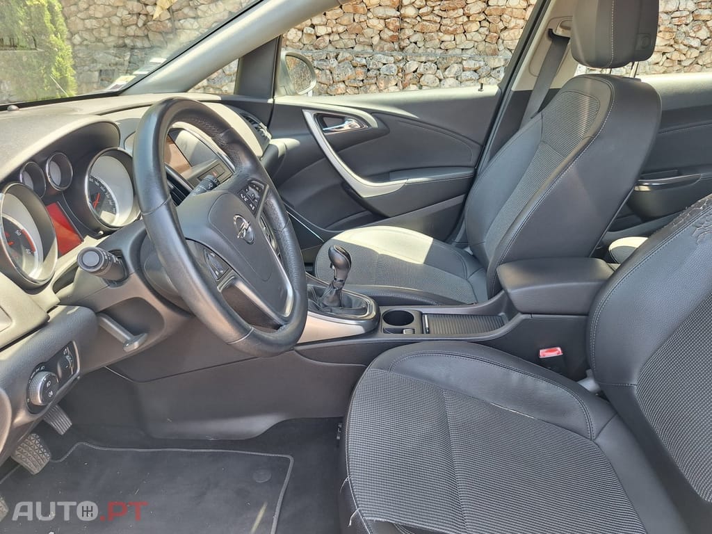 Opel Astra 1.7 CDTi Cosmo