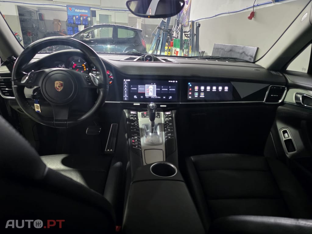 Porsche Panamera Platinum Edition