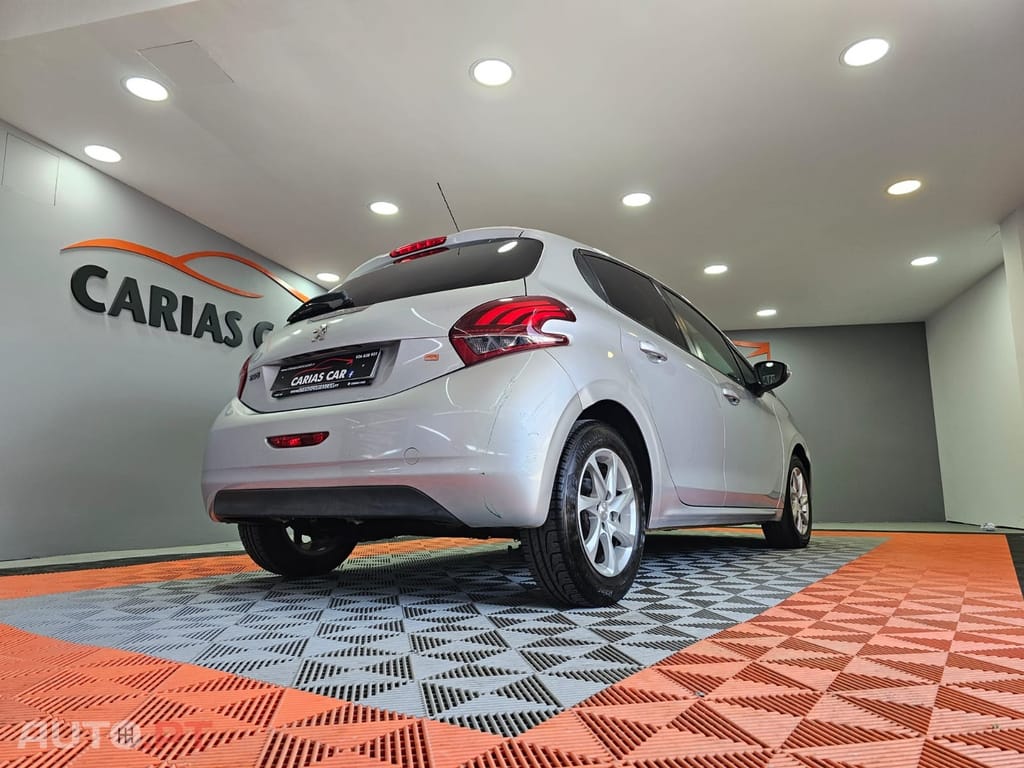 Peugeot 208 1.2 PureTech Style