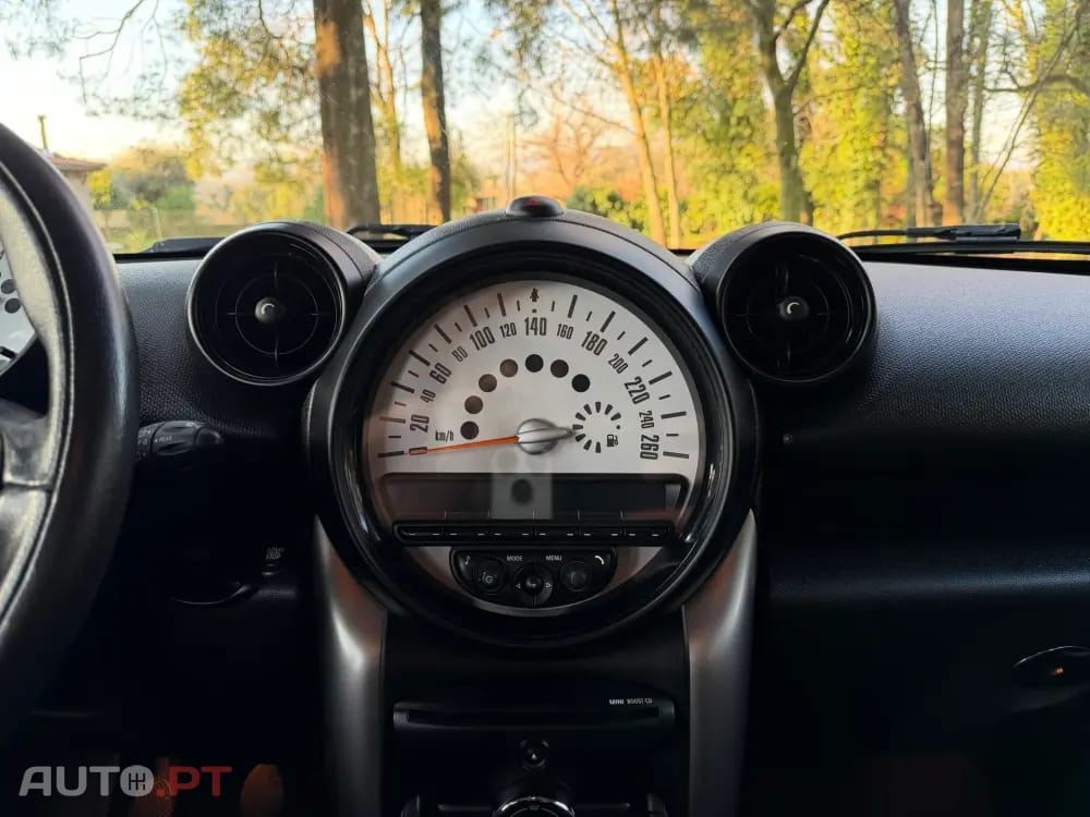 MINI Countryman One D