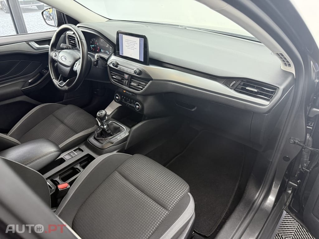 Ford Focus 1.0 EcoBoost MHEV Connected