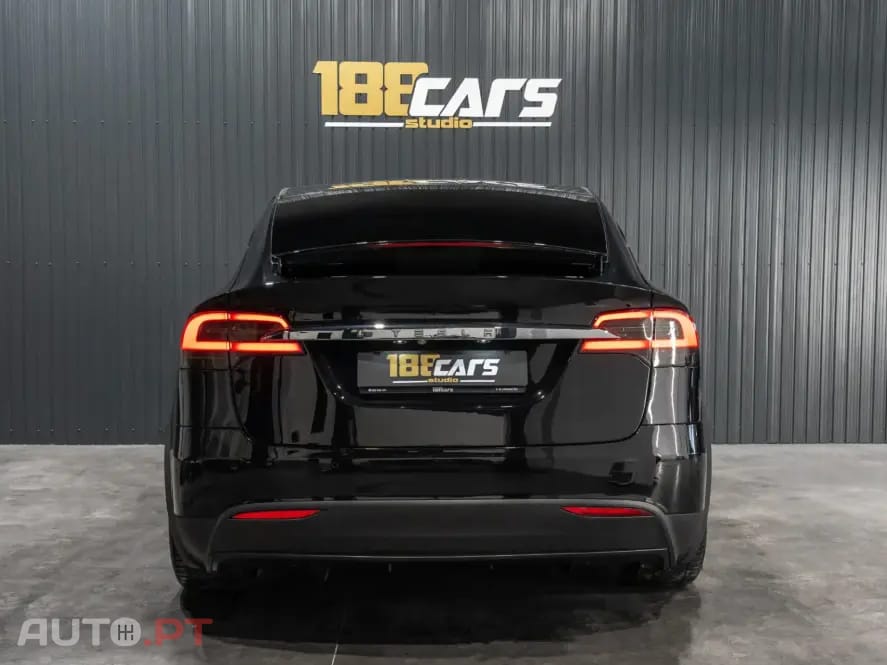 Tesla Model X 100D