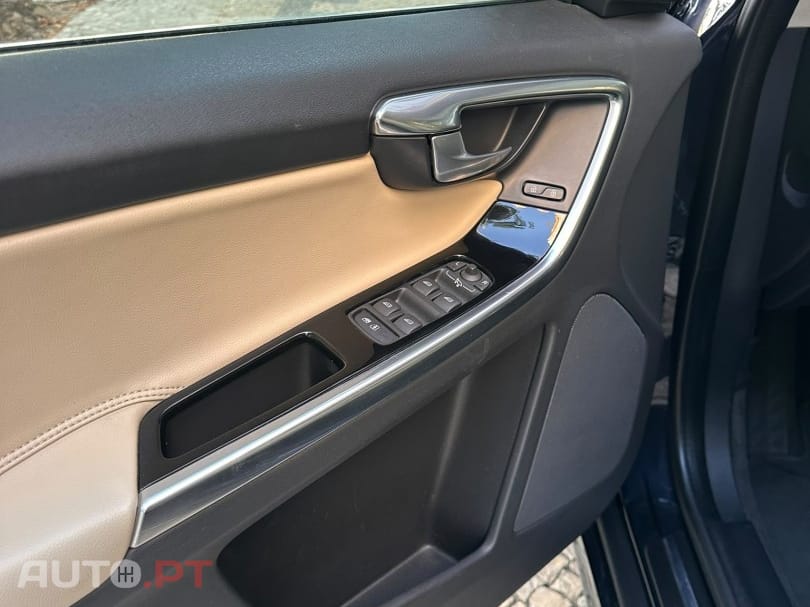 Volvo XC60 2.0 D3 Dynamic Edition Geartronic