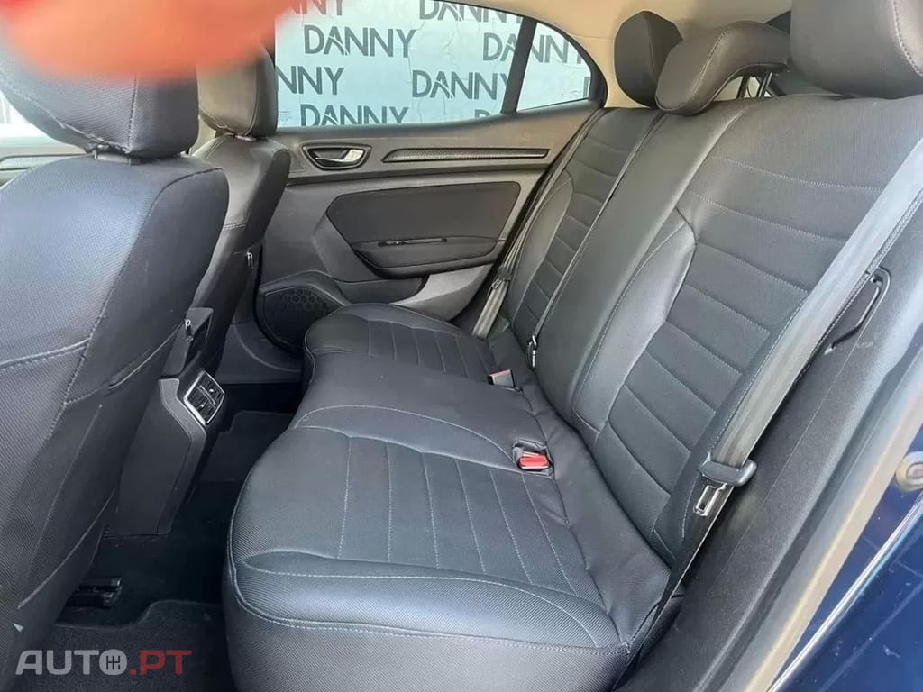 Renault Mégane BLUE dCi 115 GT LINE — fotografia 5
