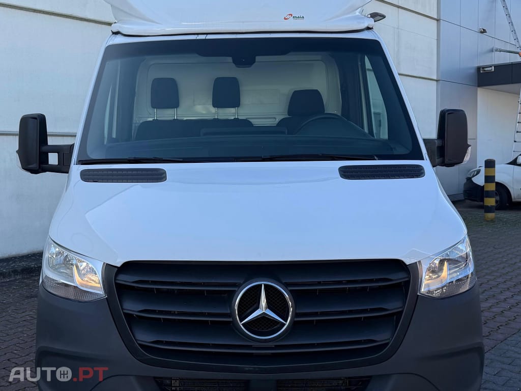 Mercedes-Benz Sprinter Outro