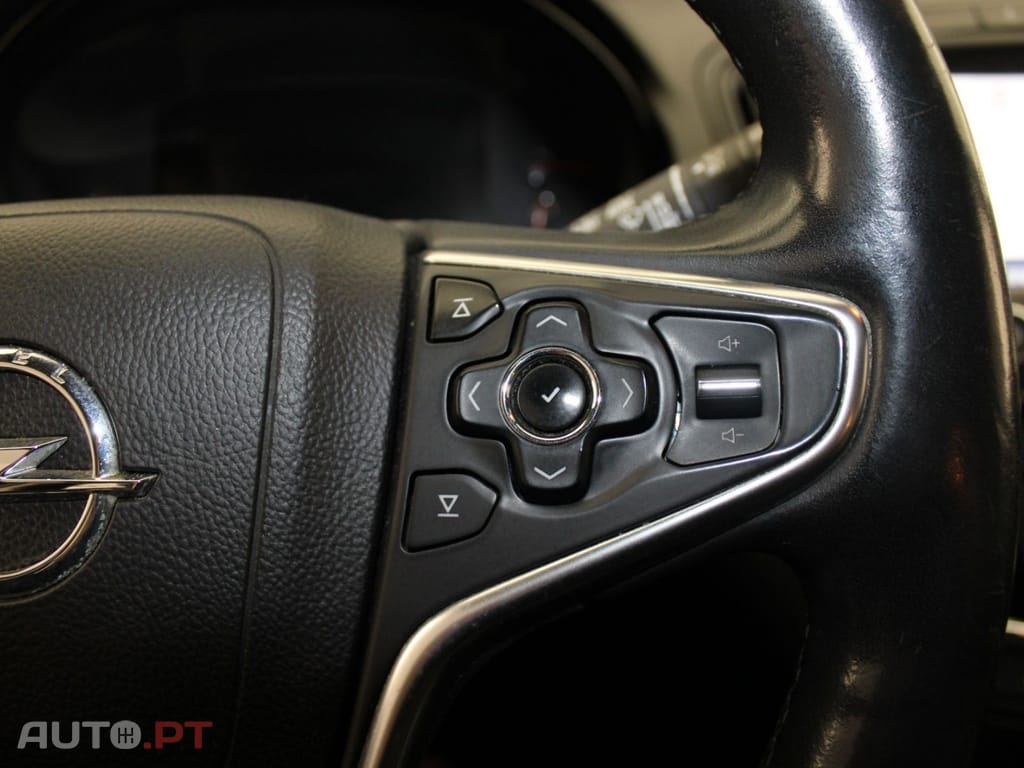 Opel Insignia 1.6 CDTI ECOFLEX I.V.A DEDUTÍVEL