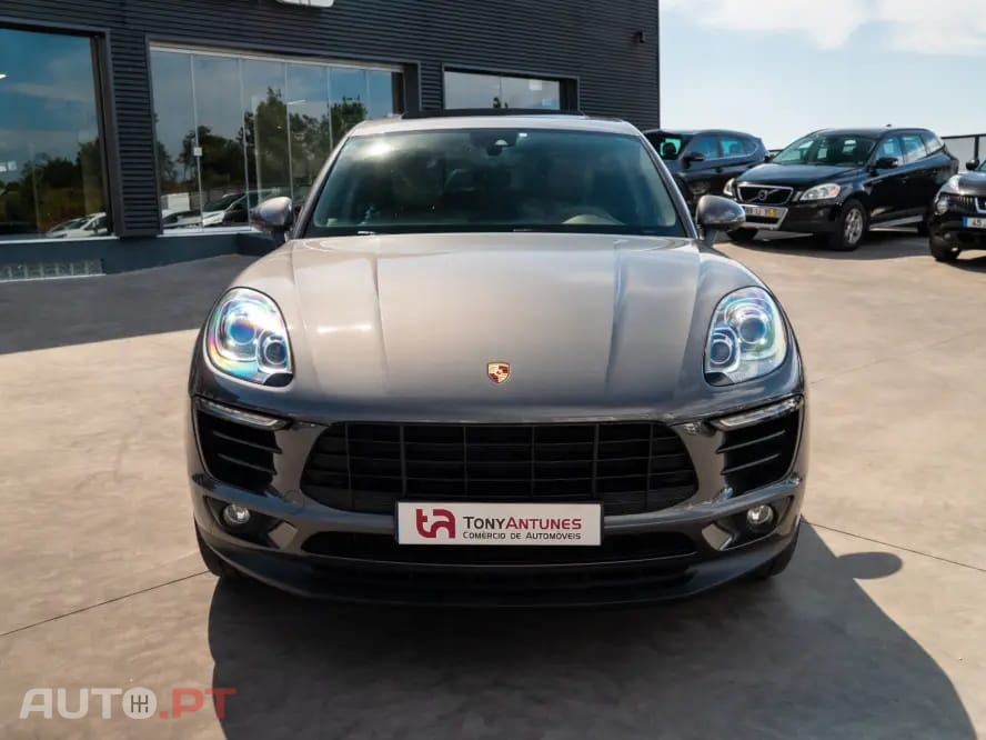 Porsche Macan S