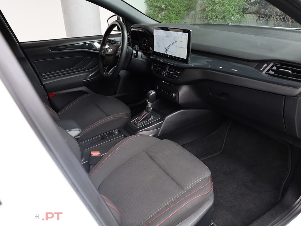 Ford Focus 1.0 EcoBoost MHEV ST-Line Aut