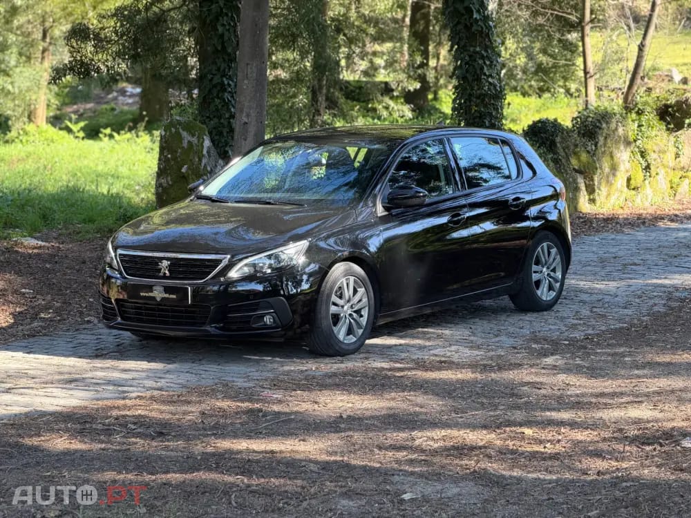 Peugeot 308 1.2 PureTech Allure EAT8