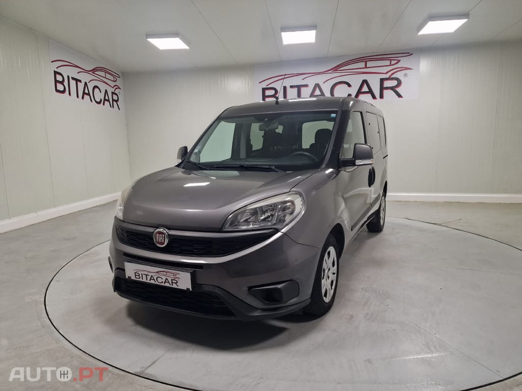 Fiat Doblo COMBI MAXI 1.3 MULTIJET 5 LUGARES