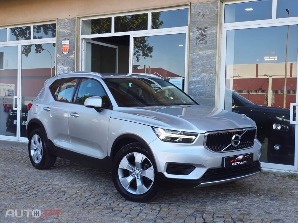 Volvo XC40 2.0 D3 Momentum