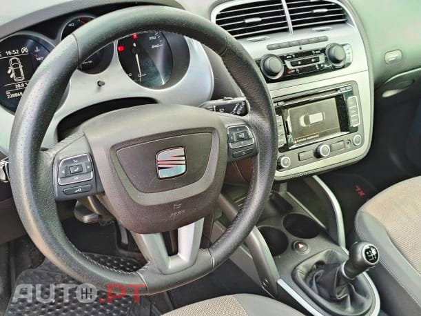 Seat Altea XL Sport 1.6 TDI 105cv / 109 Eur mês