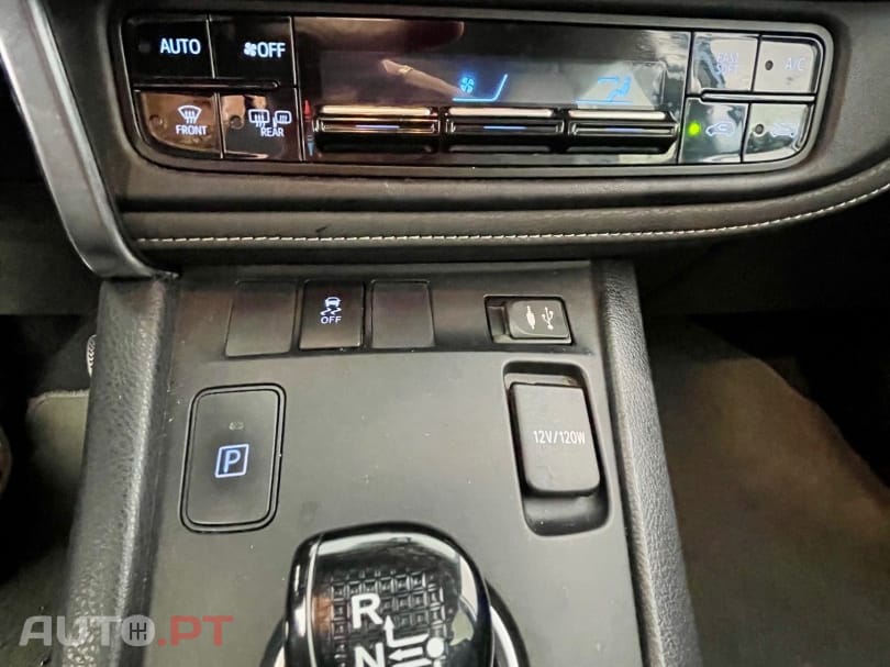 Toyota Auris 1.8 HSD Comfort