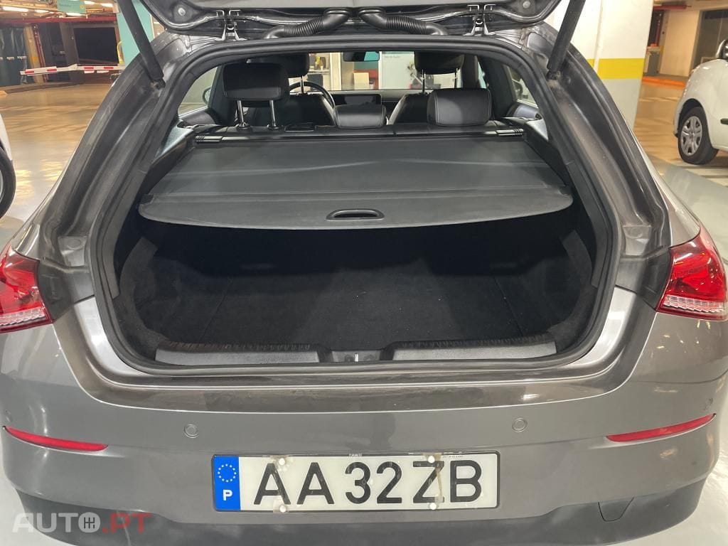 Mercedes-Benz CLA 180 d Shooting Brake Style Plus Aut.