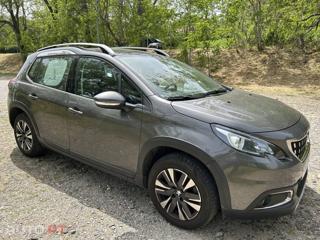 Peugeot 2008 1.2 Pure Tech