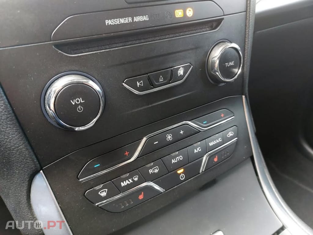 Ford S-Max 2.0 TDCi Titanium