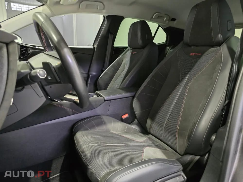 DS DS4 E-TENSE 225 PERFORMANCE LINE+